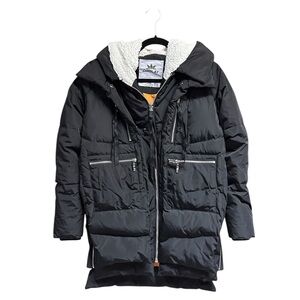 Orolay Black Puffer Coat with White Sherpa Hood